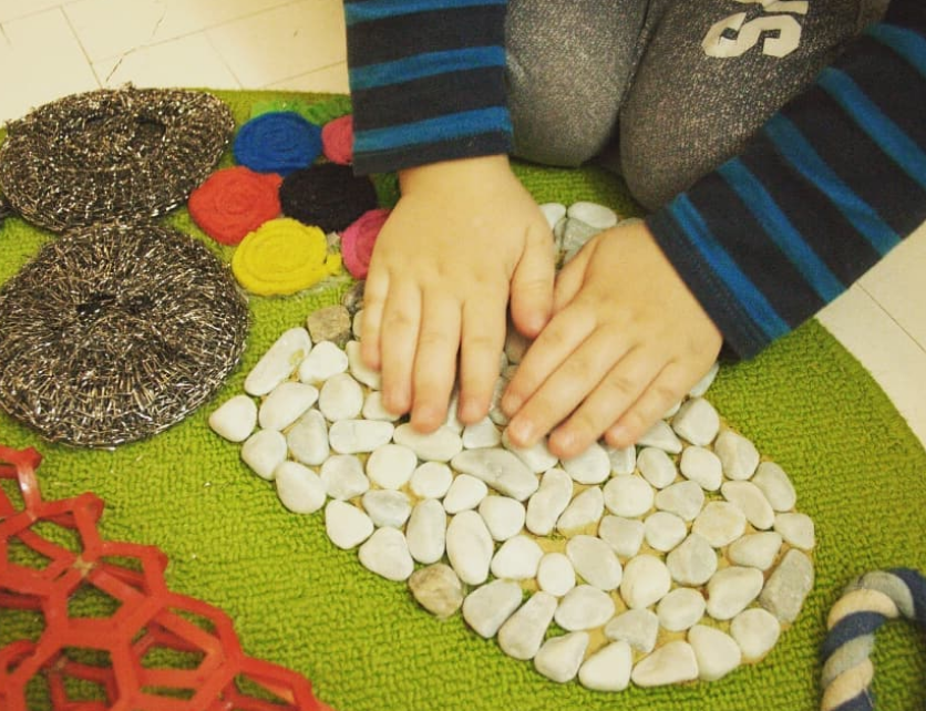 Snoezelen – petite enfance 4 Stimulation du toucher